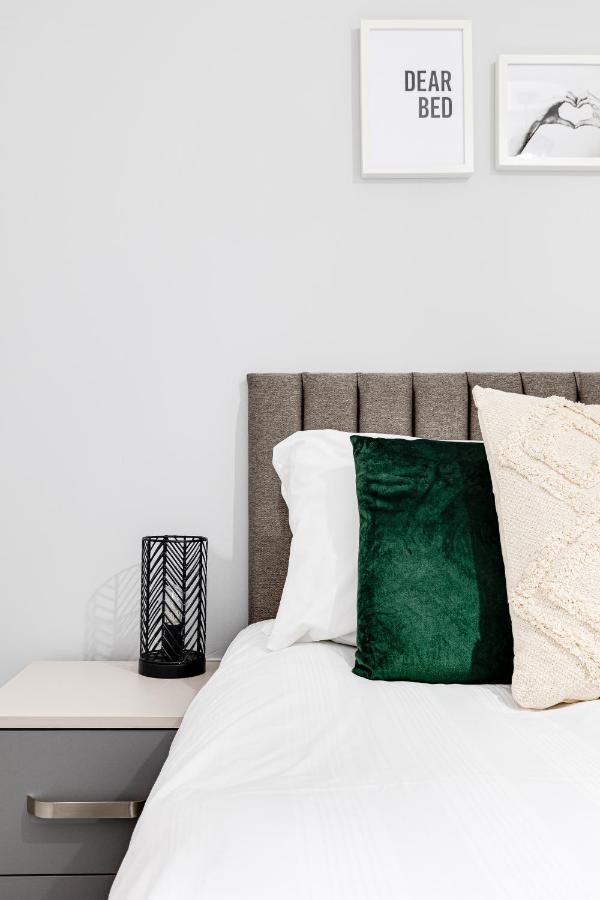 Cosy Modern Apt In Heart Of Stockport - Sleeps 4 Apartamento Exterior foto